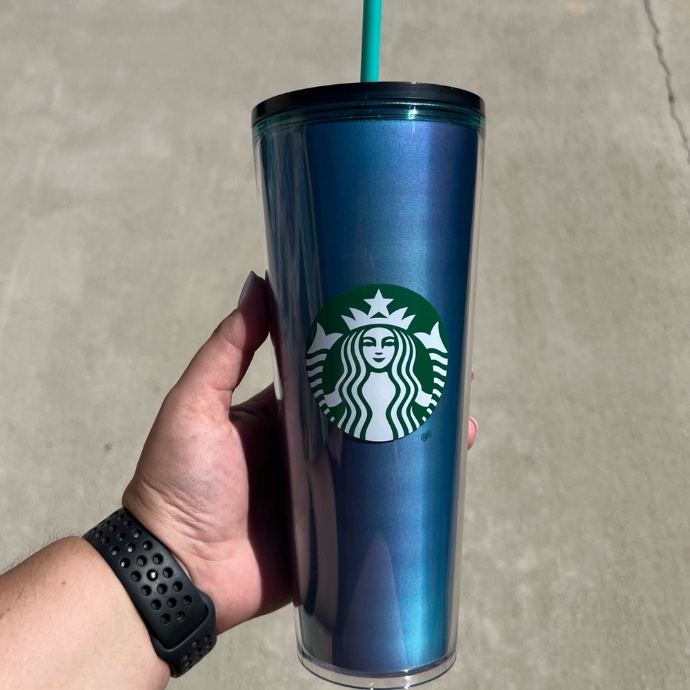 Starbucks Blue Green Ombre Venti 24 oz Tumbler Cold Cup - NWT